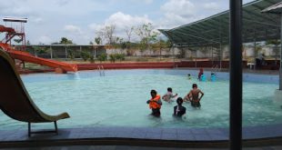 Gronggong Square Waterpark - Beber