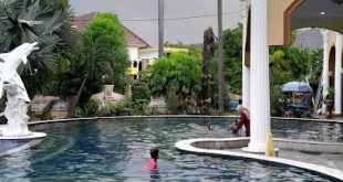 Swimming Pool Graha Wahid - Tembalang